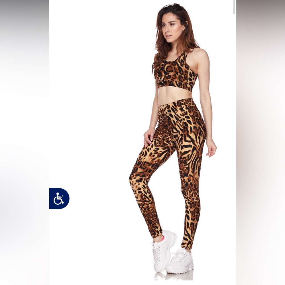 BUTTERY SMOOTH PREDATOR LEOPARD LEGGINGS AND BRA SET size S/M
